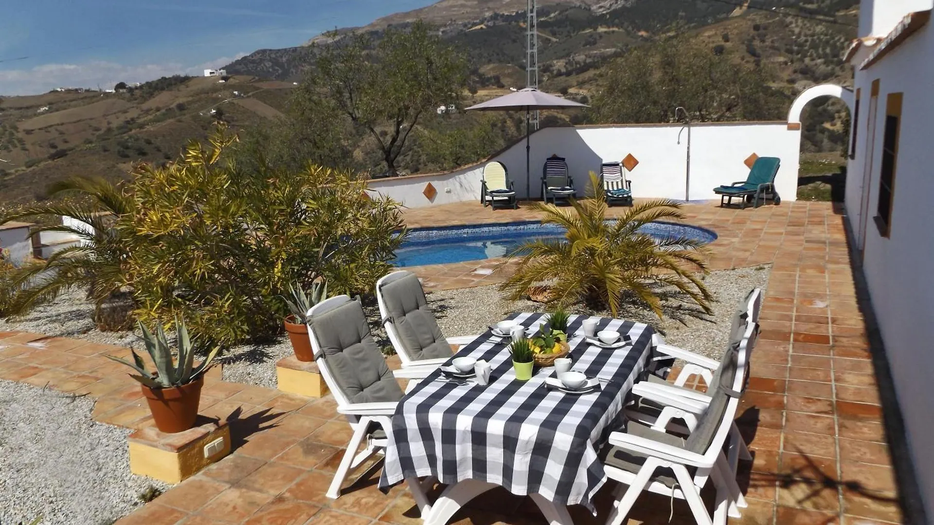 Casa Siete Arcos Villa Mit Ueberdachter Terrasse Sedella Holiday home