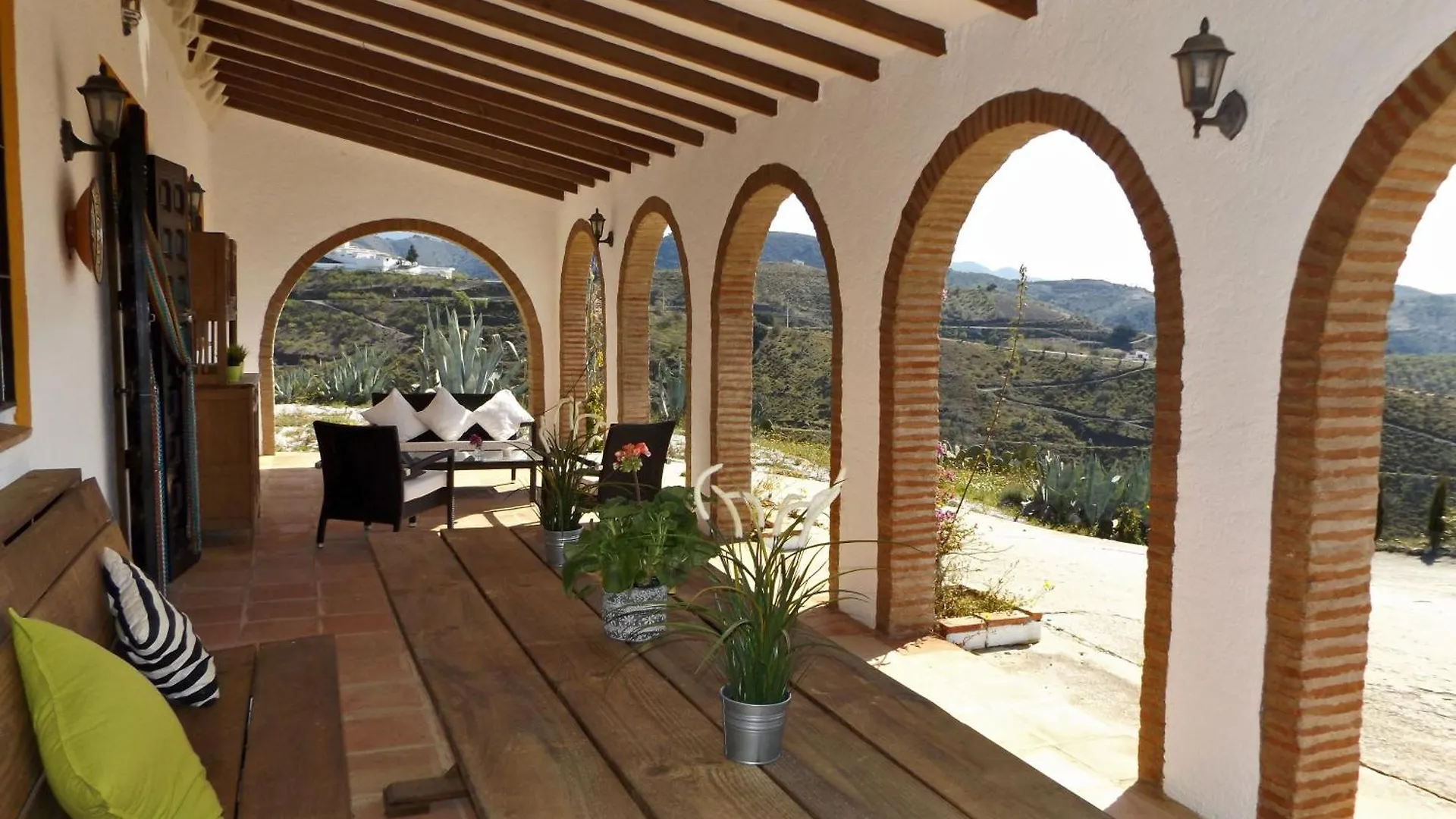 Holiday home Casa Siete Arcos Villa Mit Ueberdachter Terrasse Sedella